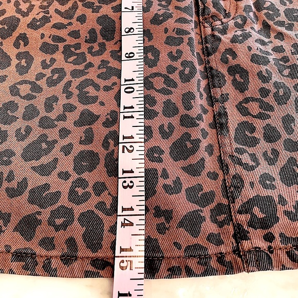 Leopard print denim mini skirt waist 30” Strtavarious - Zara’s little sister - Picture 6 of 10